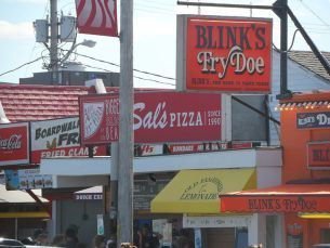 Hampton Beach Businesses on Ocean Blvd in Summer